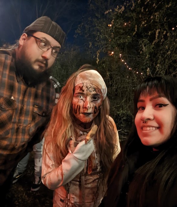 Team White City Devils - The Scare Factor's Illinois Halloween Haunted House Review Team