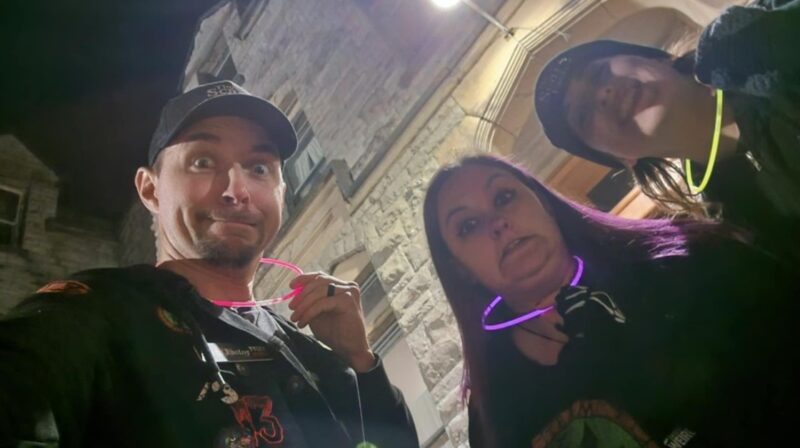Touch Haunt Optional Touch Option Glow Necklaces at Blood Prison 2024