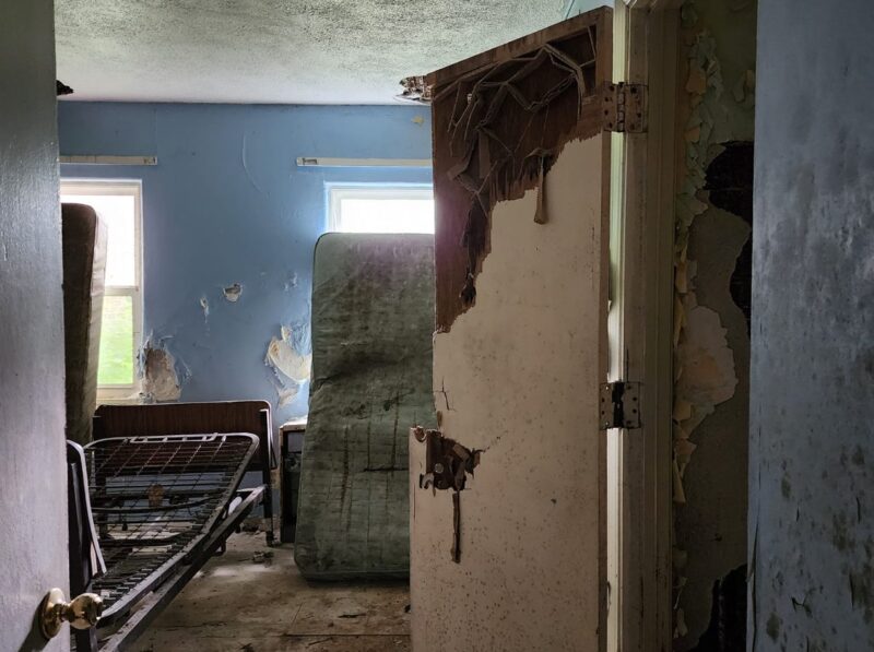 Adams Hall Patient Bedroom