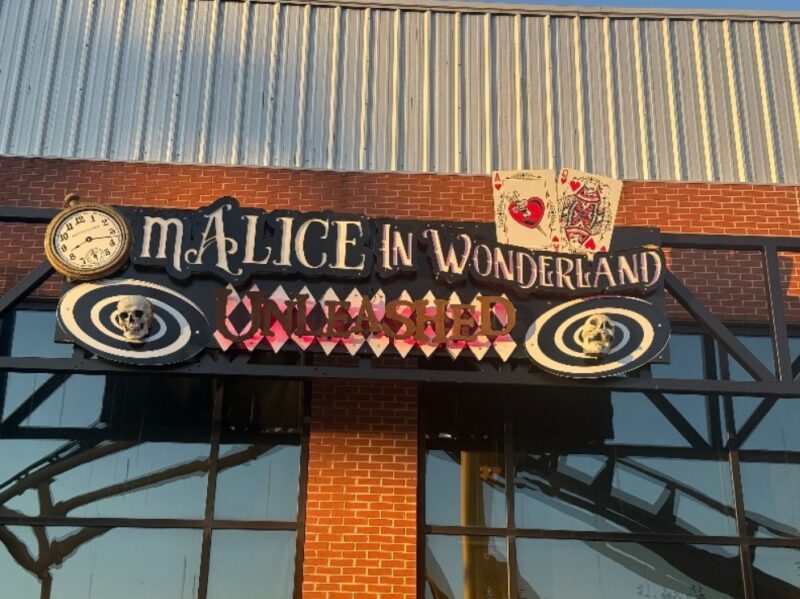 Malice in Wonderland Haunt Entrance