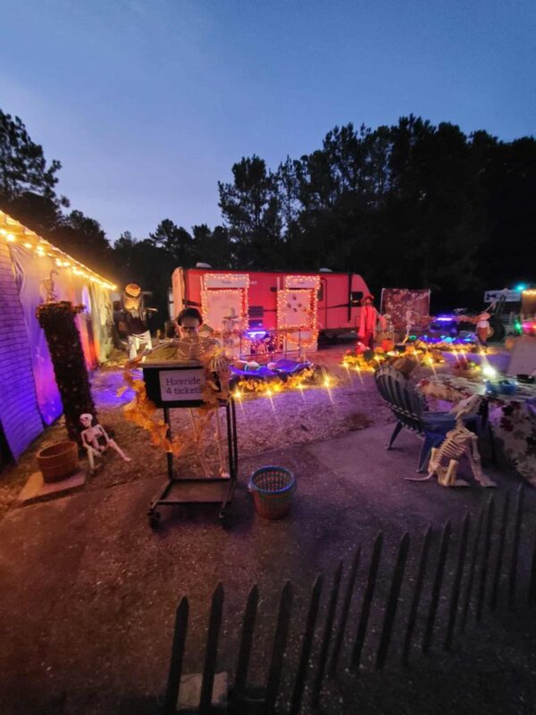 Dark Castle Haunted Attraction 2025 - 553610314_822458610474178_2048052922149495633_n
