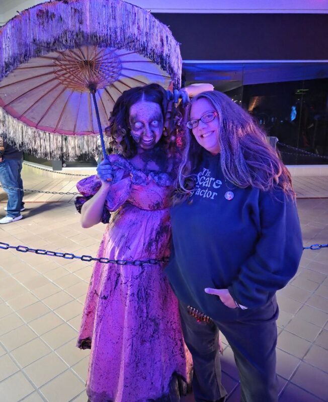 Distracted Haunted House 2025 - DistractedParasol