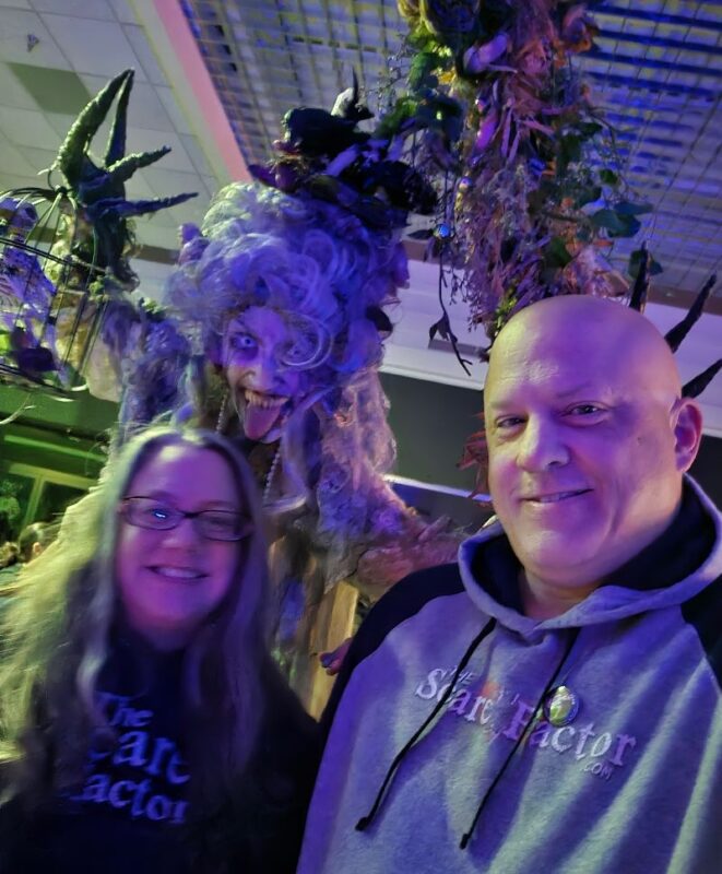 Distracted Haunted House 2025 - DistractedStella
