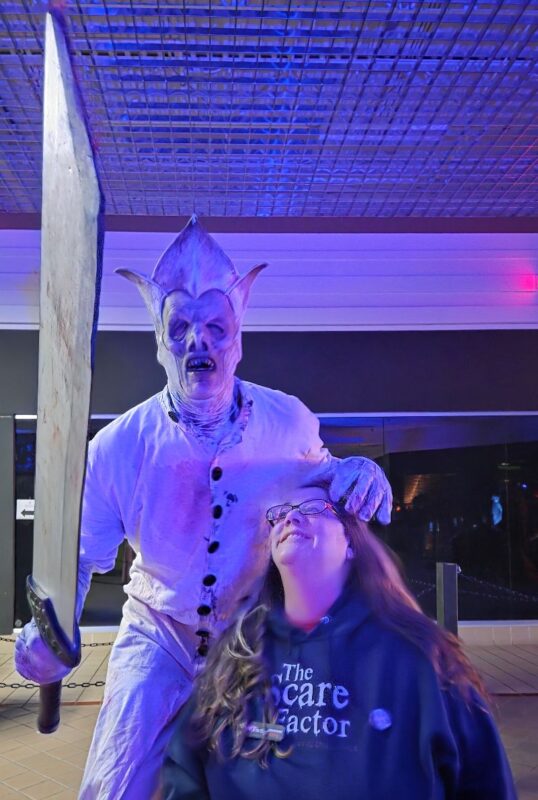 Distracted Haunted House 2025 - DistractedSword