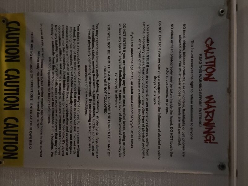 Eclypse Haunted Attraction 2025 - 20251018_2002570