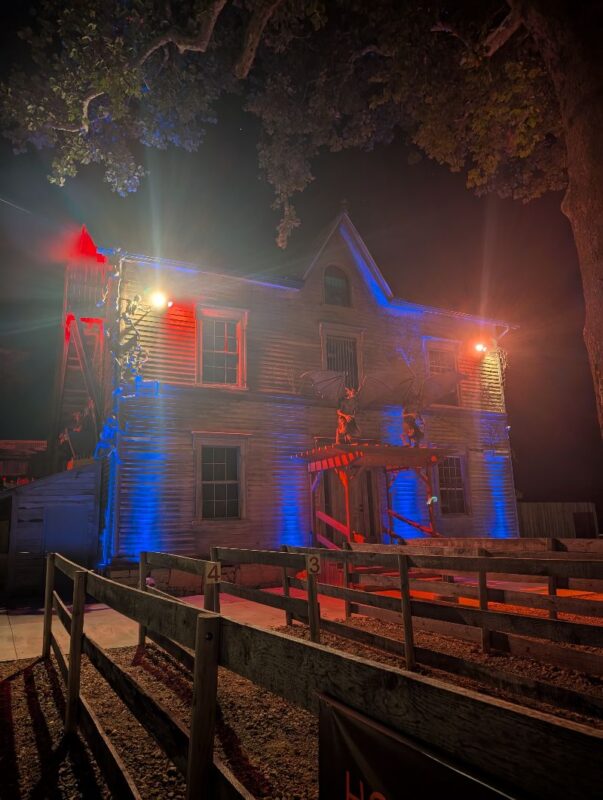 Face Your Fears Hotel of Terror 2025 - PXL_20250927_042508242.NIGHT_