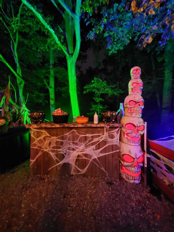 Lake Hickory Haunts 2025 - 553516289_25329884943275475_2044196952504518788_n