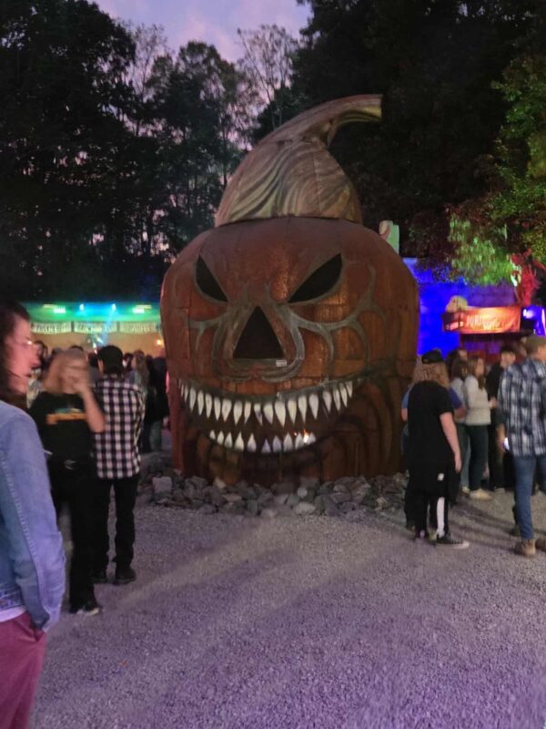 Lake Hickory Haunts 2025 - 553616299_1135553438128246_7519564516584663591_n