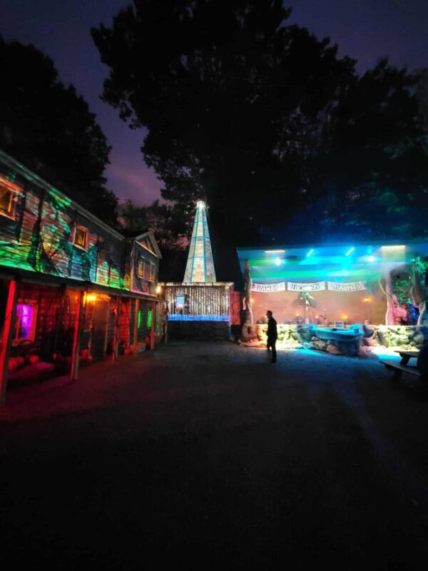 Lake Hickory Haunts 2025 - 557623064_803587565610799_450012474677153987_n