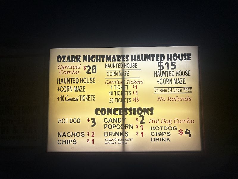 Ozark Nightmares Haunted House 2025 - IMG_2206