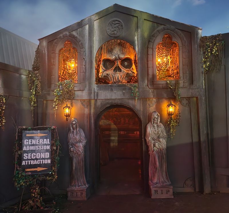 Paranoia Haunted House 2025 - 20251011_194156
