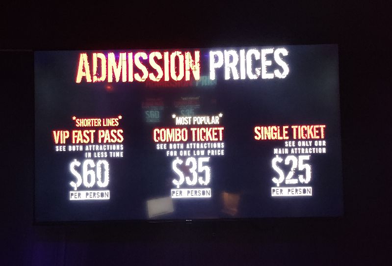 Paranoia Haunted House 2025 - 20251011_213841