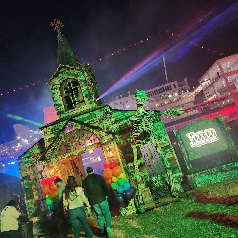 Queen Marys Dark Harbor 2025 - Queen-Mary-Immesion-Haunt-Entrance