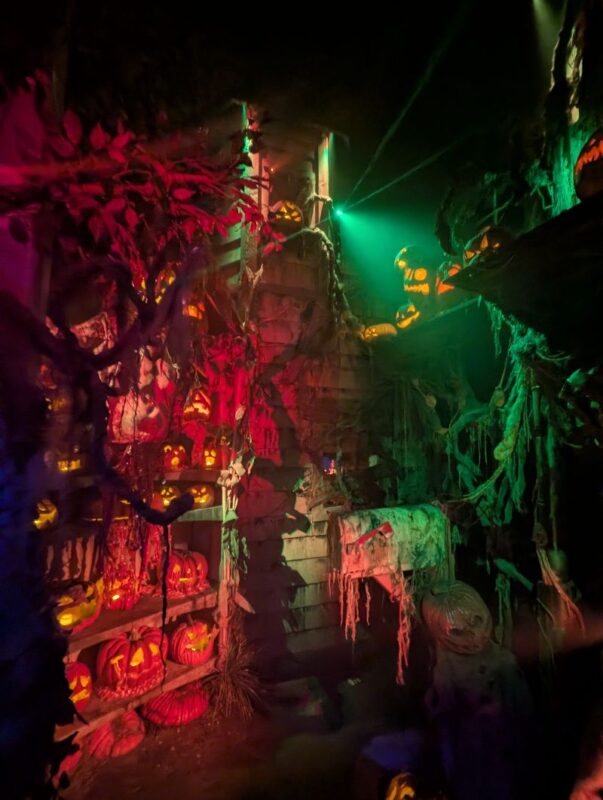 The Massacre Haunted House 2025 - PXL_20251027_011922835.NIGHT_