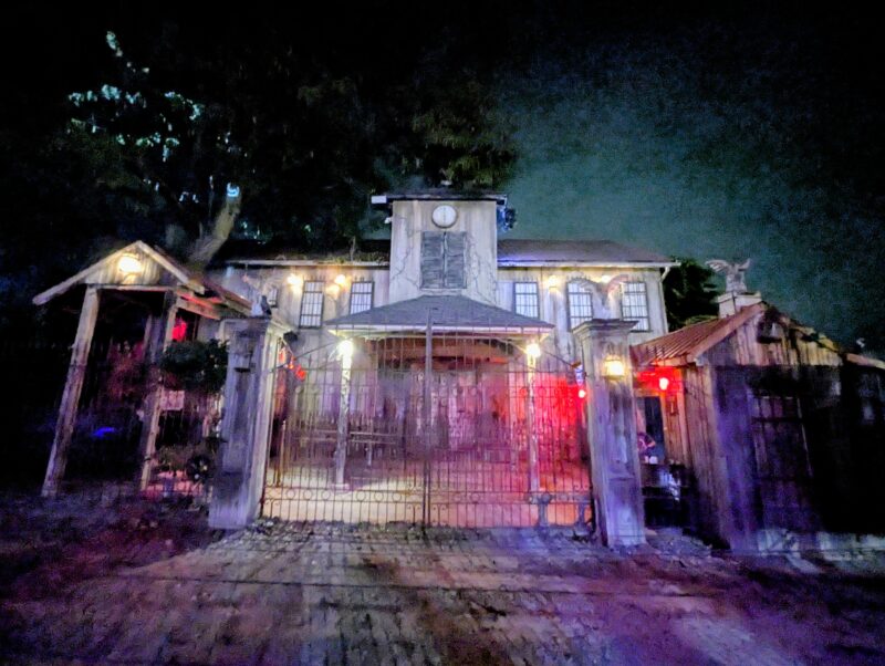 Field of Screams Frightmore Asylum