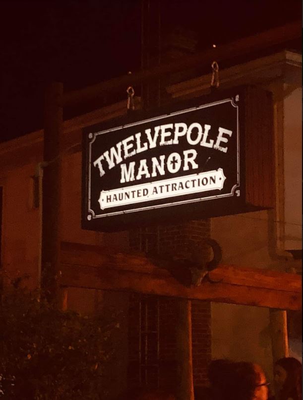 Twelvepole Manor Review 2021 The Scare Factor Haunted House Reviews