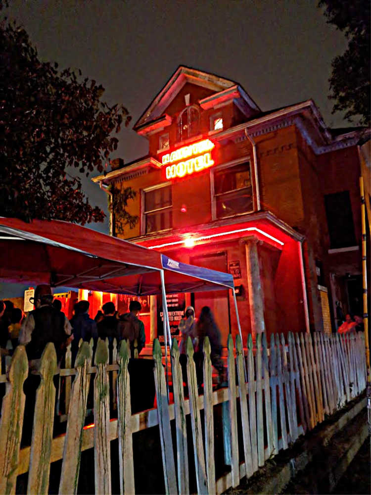 [2018 Review] The Haunted Hotel Louisville, KY The Scare Factor